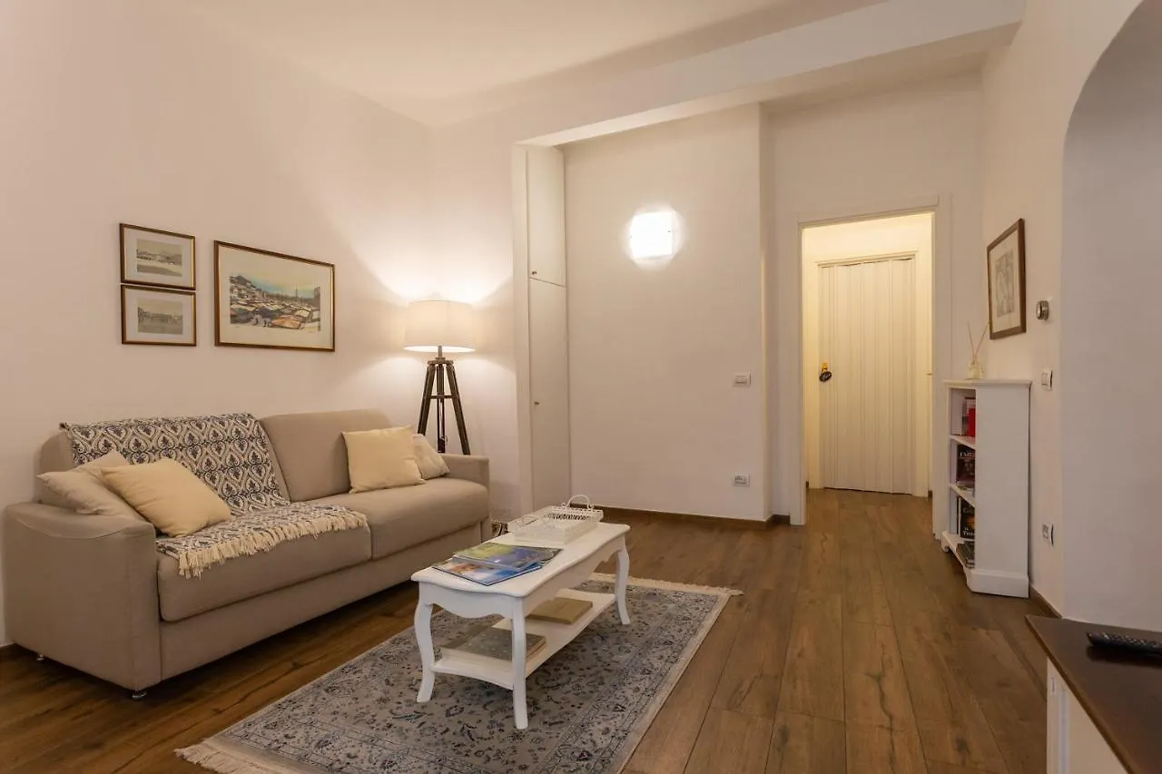 Mercatale Apartment Πράτο 0*,  Ιταλία